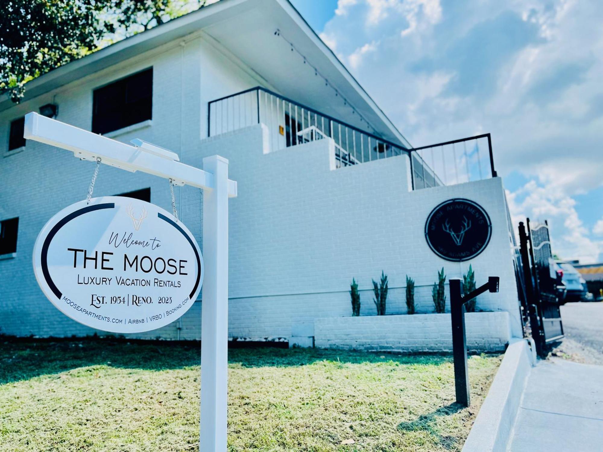 דירות ממפיס The Moose #10 - Stylish Loft With King Bed, Free Parking & Wi-Fi מראה חיצוני תמונה