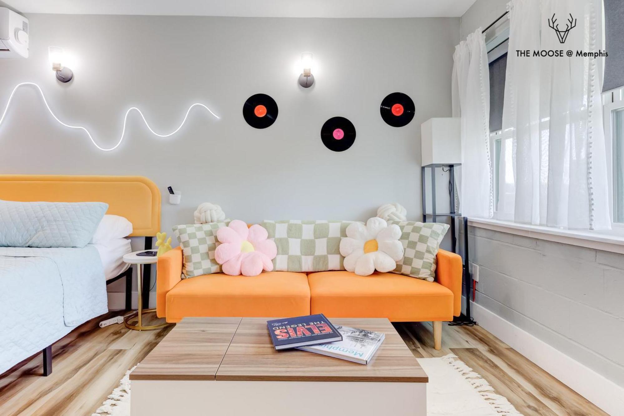 דירות ממפיס The Moose #10 - Stylish Loft With King Bed, Free Parking & Wi-Fi מראה חיצוני תמונה