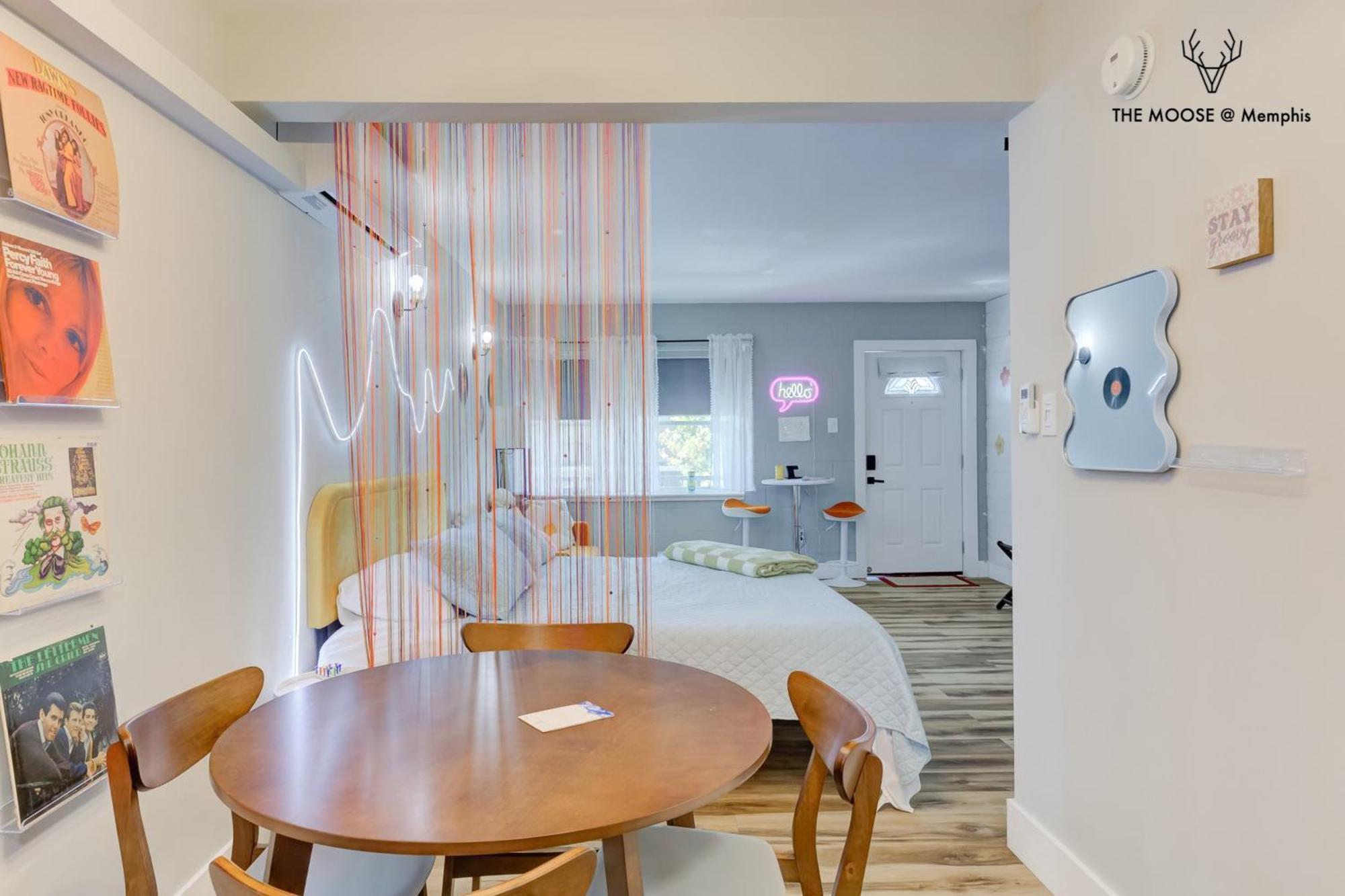 דירות ממפיס The Moose #10 - Stylish Loft With King Bed, Free Parking & Wi-Fi מראה חיצוני תמונה